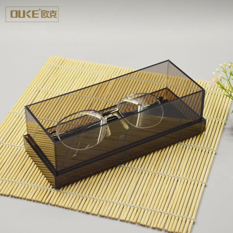 boîte de verres acryliques 5.jpg acrylic glasses box 5.jpg