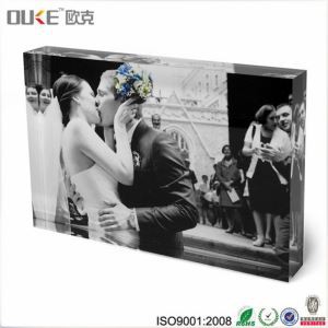 Fournisseurs de Chine Custom Hot Sale Cadres de blocs acryliques Cadres de logo en acrylique Blocs de résine clairs Vente en gros